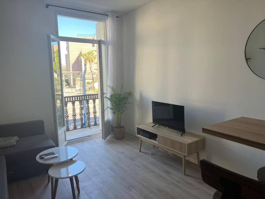 Montpellier Centre - La Fenetre De L'Ecusson Apartment Luaran gambar